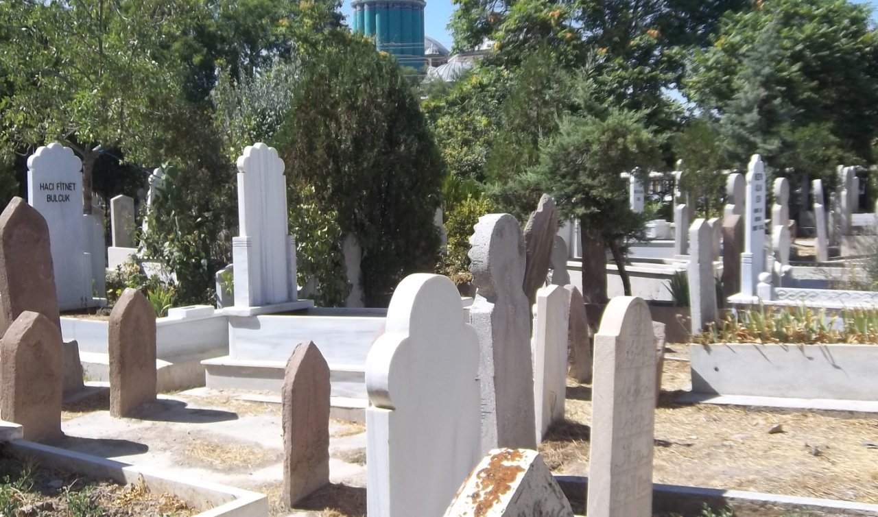  Konya’da Üçler Mezarlığı Kime Satıldı?