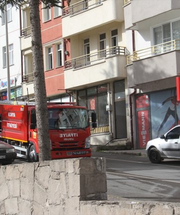 Konya’da 5 katlı binada yangın çıktı!