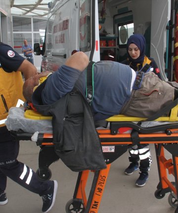 Konya’da yüksekten düşen kişi yaralandı!