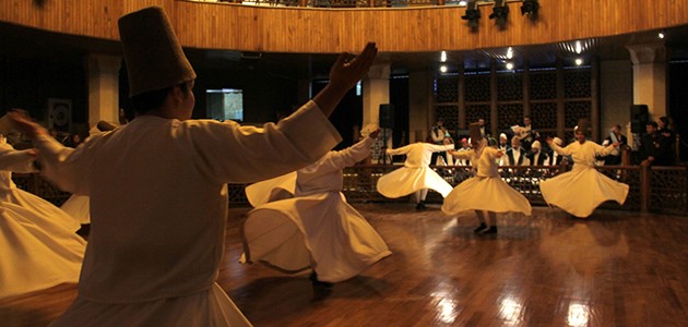 ENGELLİ ÖĞRENCİLERDEN SEMA GÖSTERİSİ