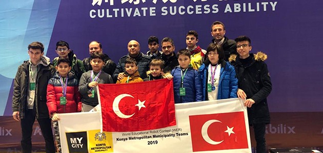 KONYA DÜNYA EĞİTİM ROBOTLARI YARIŞMASINDA 