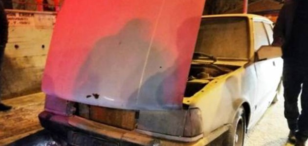 EREĞLİ'DE ARABA YANDI