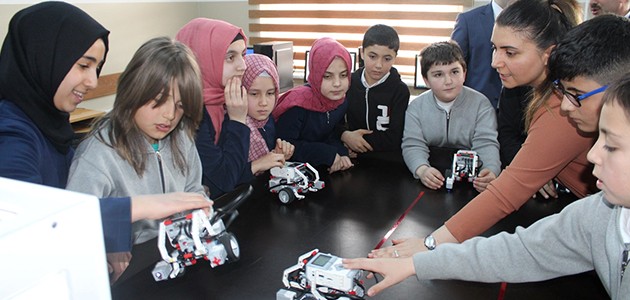  YUNAK’A ROBOTİK KODLAMA ATÖLYESİ