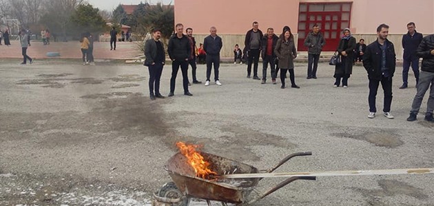 KARAPINAR'DA ÖĞRETMENLERE YANGIN EĞİTİMİ 