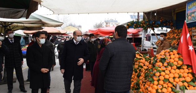 ​Karapınar'da Kaymakam ve Belediye Başkanından Pazar Ziyareti