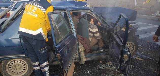  Akşehir'de Trafik Kazası: 
4 Yaralı
