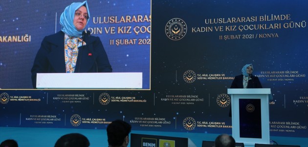 Bakan Zehra Zümrüt Selçuk, Konya Bilim Merkezi'nde Konuştu
