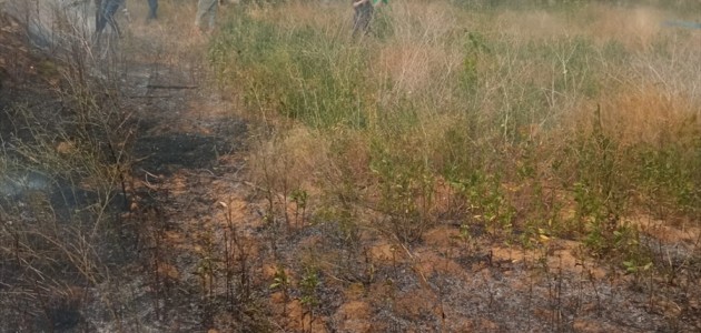 Ekili Arazi ve Saman Balyalarında Çıkan Yangın 3 Saat Sonra Söndürüldü