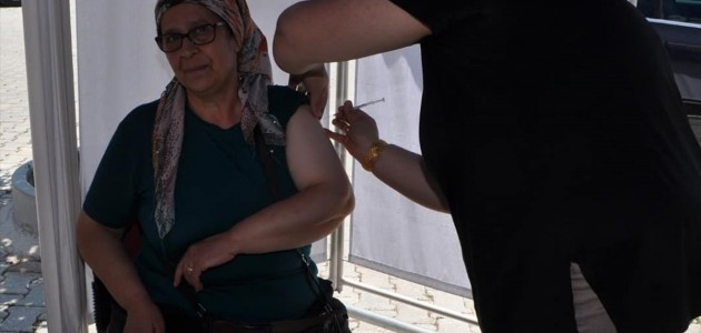 Halkapınar'da Aşı Çadırı Kuruldu
