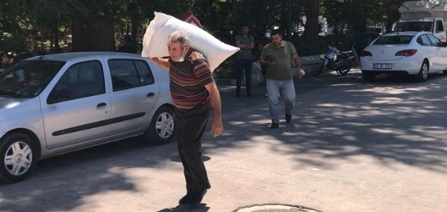 Karaman'dan Manavgat'a Yardım Tırı 