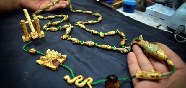 YAPTIĞI TESBİHİ 80 BİN TL'YE SATTI