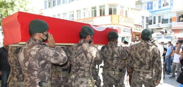  Aydın'da Boğularak Vefat Eden Polis Memuru Son Yolculuğuna Uğurlandı.