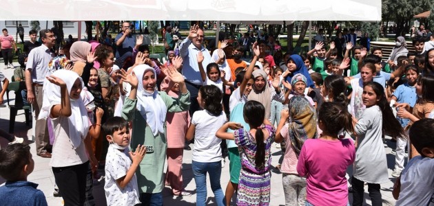 KARAPINAR'DA ÇOCUK ŞENLİĞİ