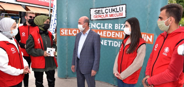 SELÇUKLU GENÇLİK MECLİSİ ÜNİVERSİTELİ ÖĞRENCİLERİN YANINDA