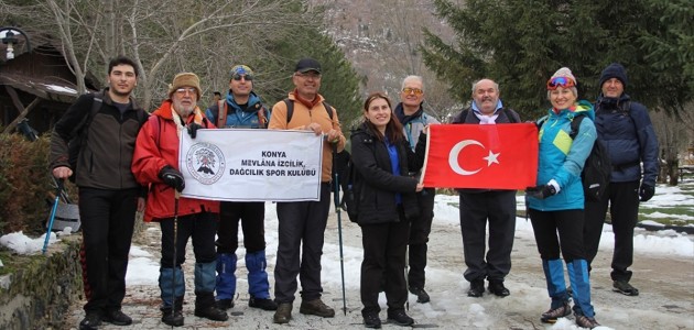  ​ Konya Mevlana Dağcılık Kulübü üyeleri Ferzine Mağarası'na tırmandı