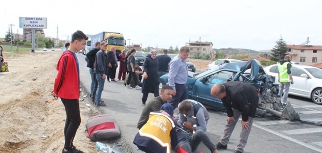  Afyonkarahisar-Konya yolunda feci kaza: 6 yaralı