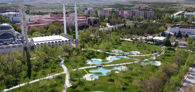 MERVE MERCAN PARKI DUALARLA AÇILDI