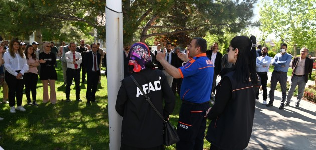  Selçuklu Belediyesi personeline yangın tatbikatı