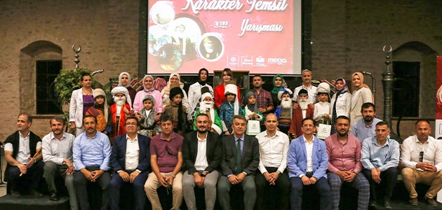  Meram'da minik öğrenciler 'Büyük Gönül Erleri'ni canlandırdı

