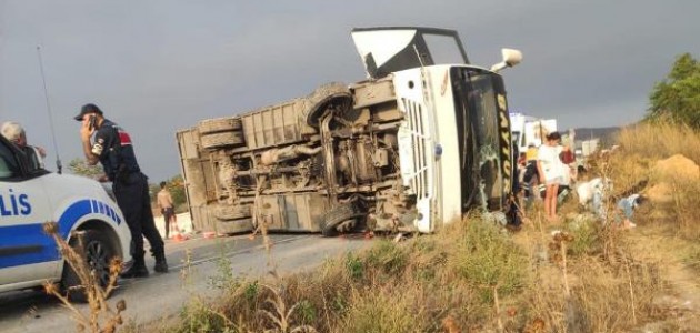  Düğün dönüşü feci kaza! 3'ü ağır 17 yaralı var