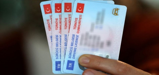  Eski ehliyeti olanlar dikkat! Süre sona eriyor