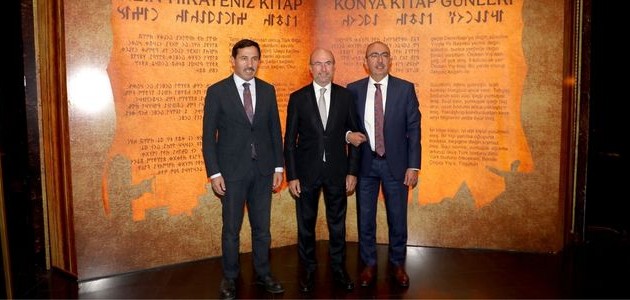 Başkanlar, Konya Kitap Günleri'ni Ziyaret Etti