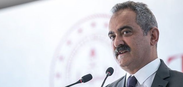  Bakan   ÖZER  sitem etti