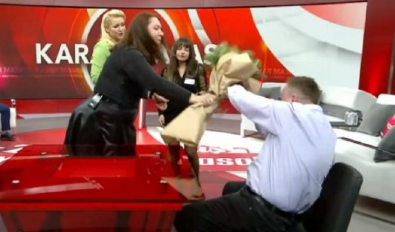 1 Alana 1 Bedava Kampanyasından hem eşine hem sevgilisine yüzük aldı