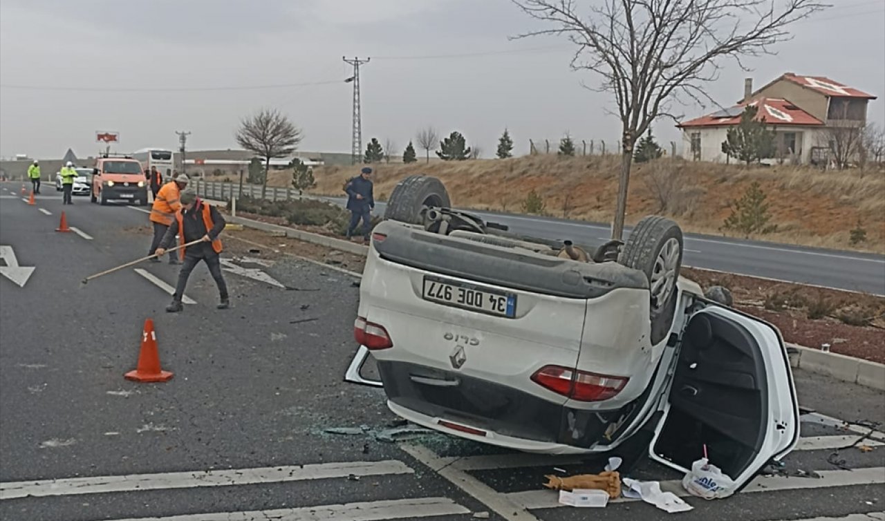 Konya’da otomobil refüje çarparak takla attı: 3 kişi yaralandı