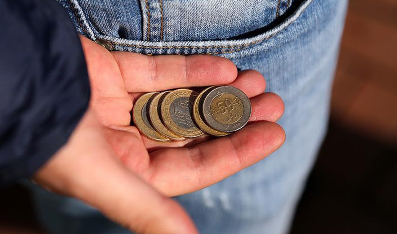 Açlık sınırı 15 bin 48 liraya, yoksulluk sınırı ise 49 bin 19 liraya dayandı