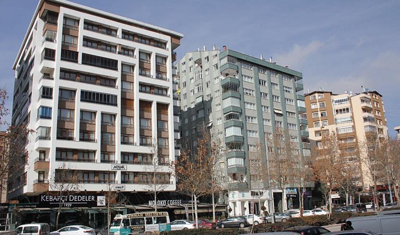  Konya’da 92 kişinin öldüğü Zümrüt Apartmanı faciasının üzerinden tam 20 yıl geçti