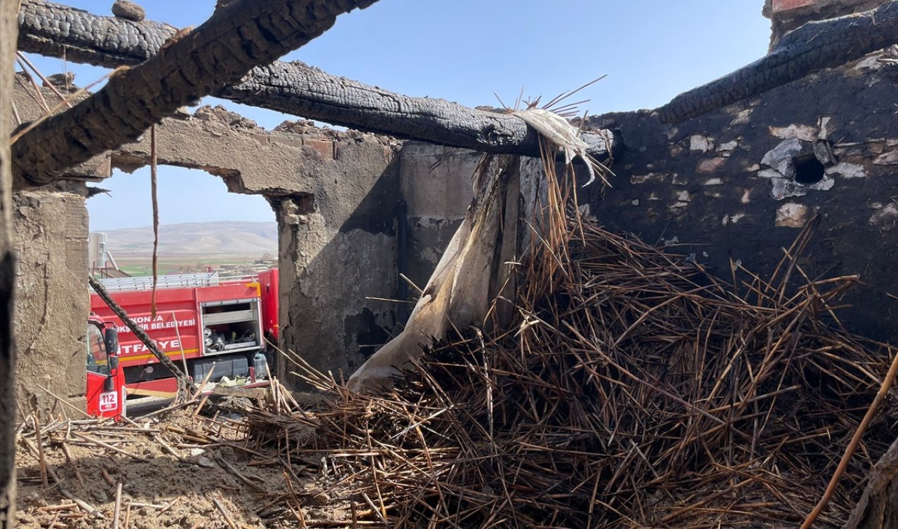 Konya’da yangın! 5 kişilik aile evsiz kaldı 
