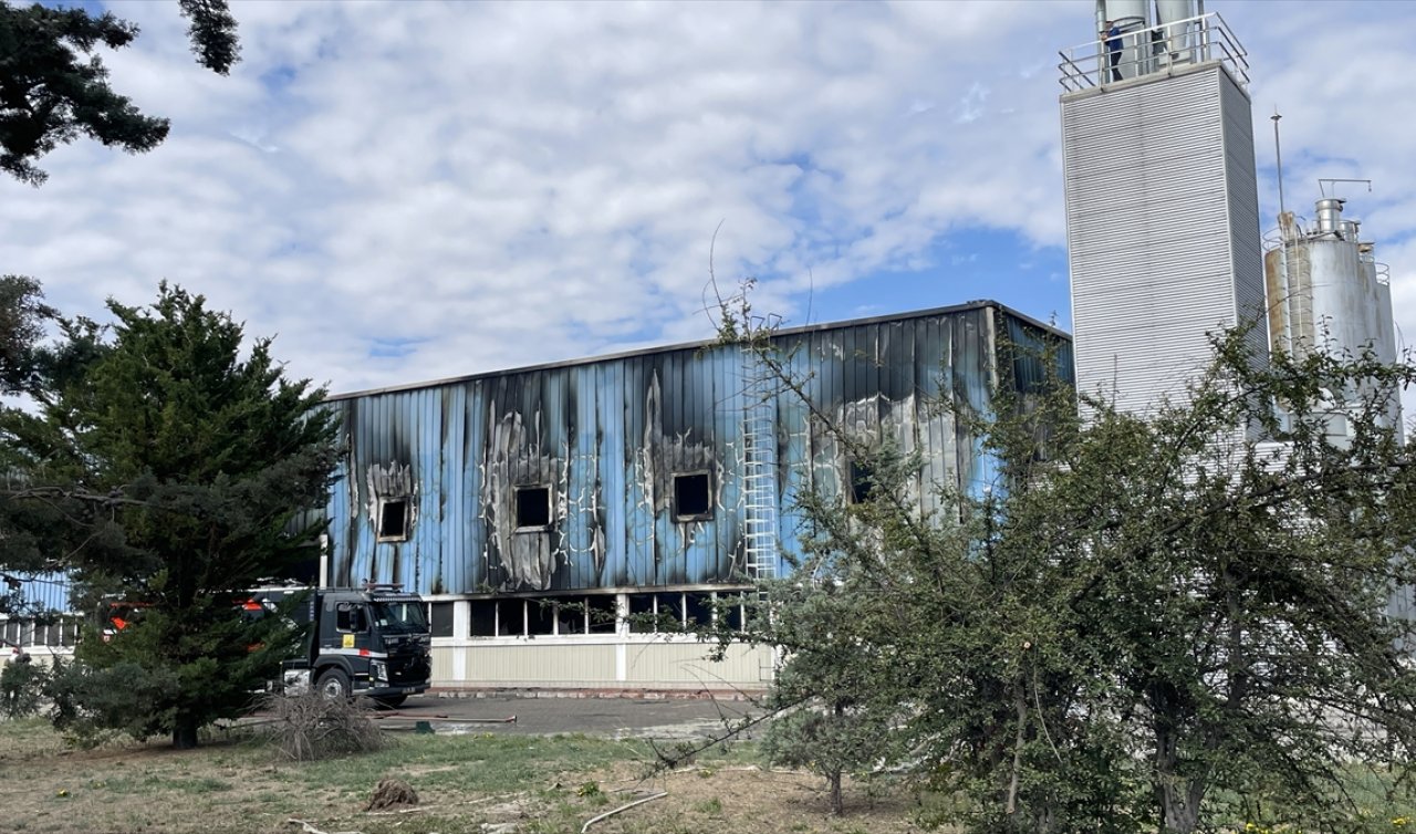 Konya’da Organize Sanayi Bölgesi’nde bir fabrikada yangın çıktı