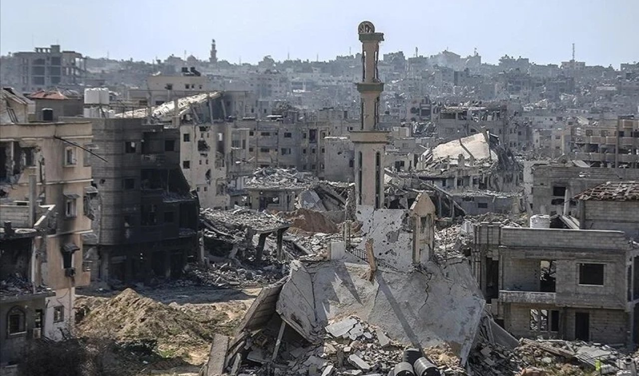 Bayramın ilk gününde Gazze Şeridi’ne onlarca hava saldırısı