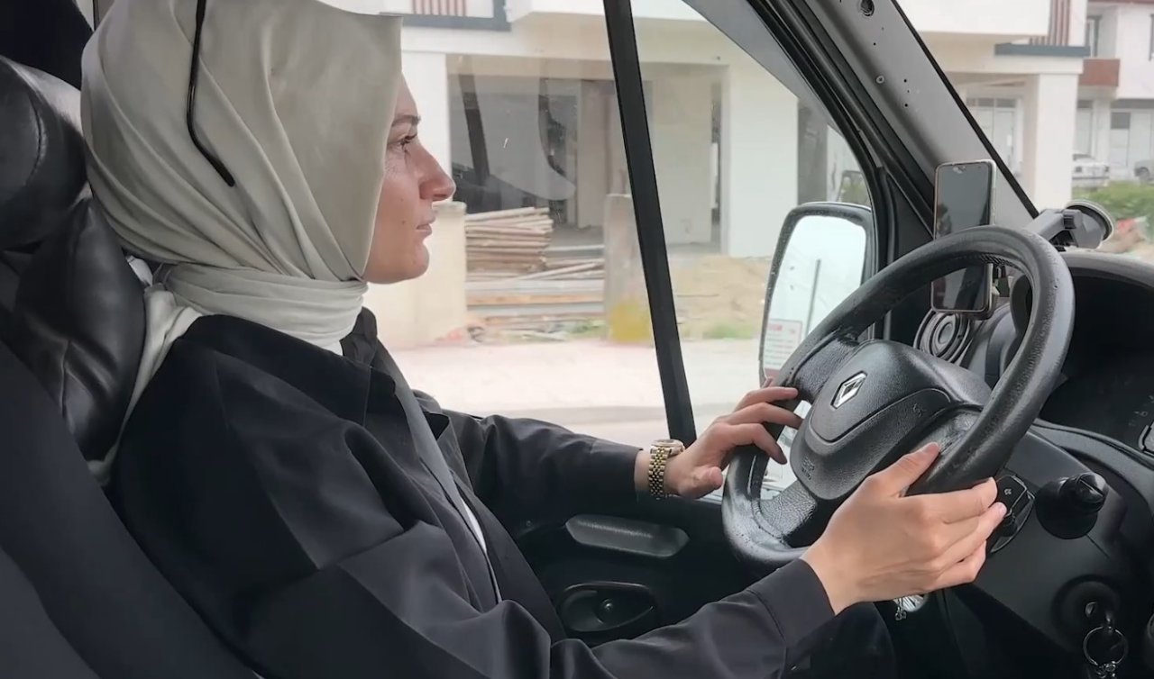 26 yaşındaki genç kadın hem hayvancılık hem dolmuş şoförlüğü yapıyor
