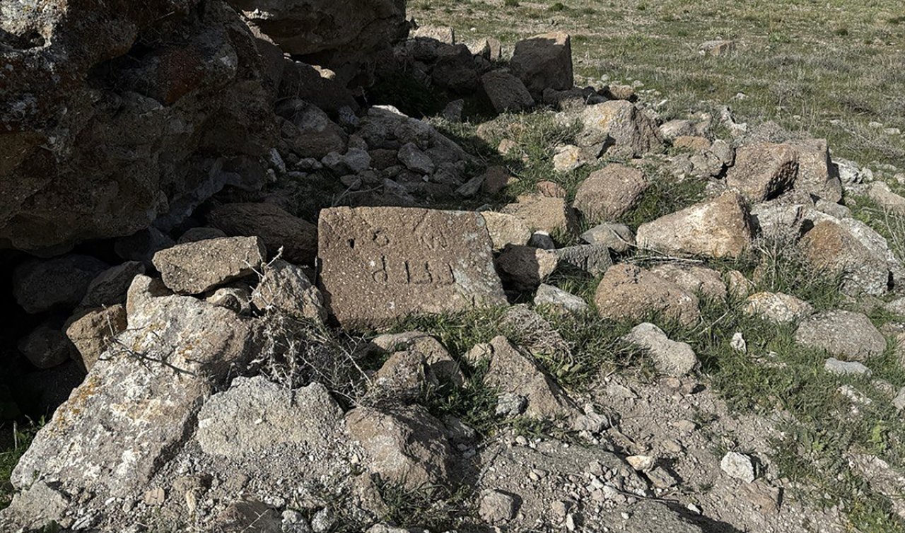 Konya’da yıkılan tarihi kilisenin 4 taşında “Allah“ yazısı tespit edildi