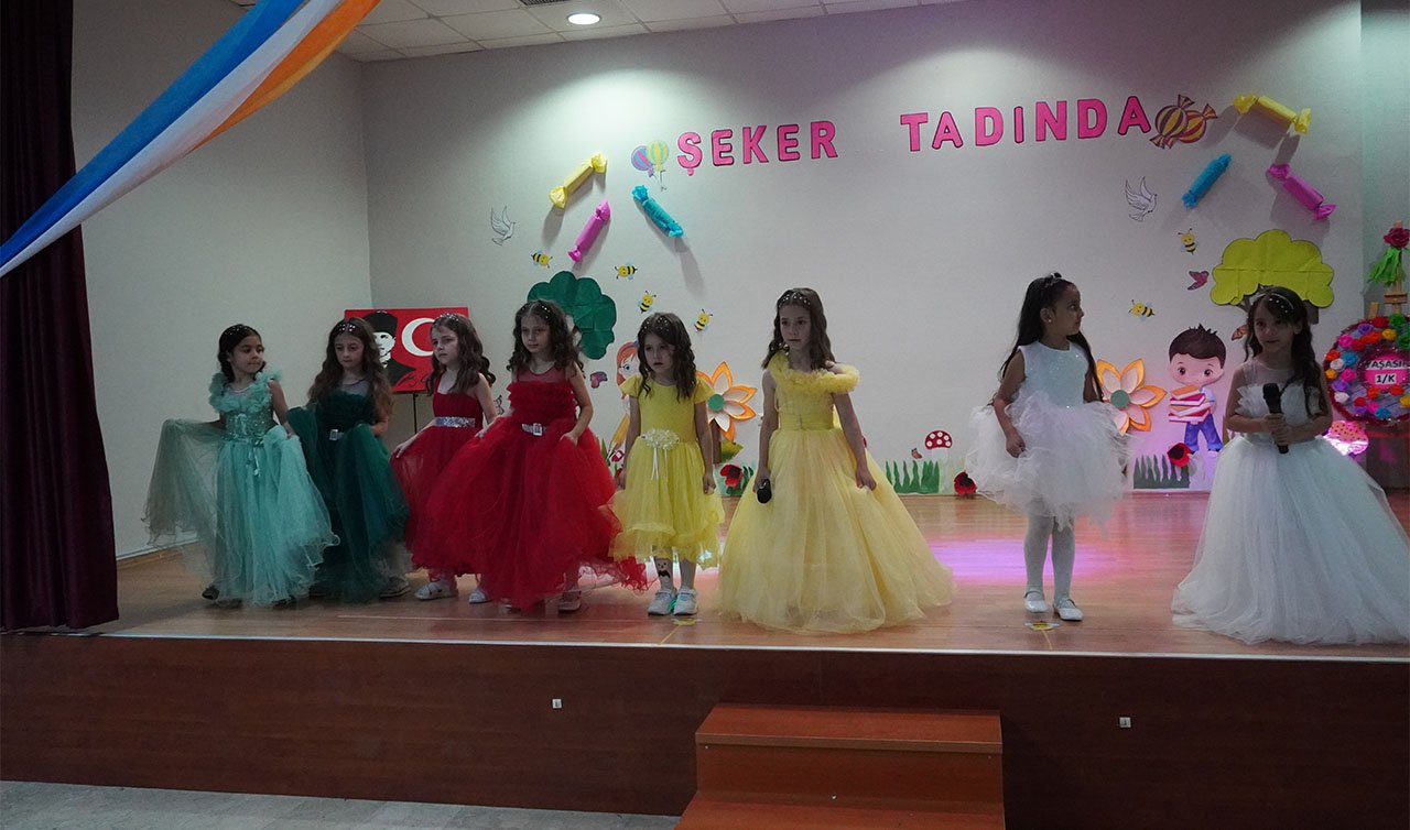 Akabe İlkokulu öğrencilerinden Şeker tadında gösteri!