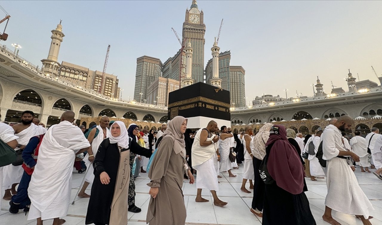 Diyanet İşleri Başkanlığı kutsal topraklardaki Türk hacılar için “Danışma Hattı“ kurdu