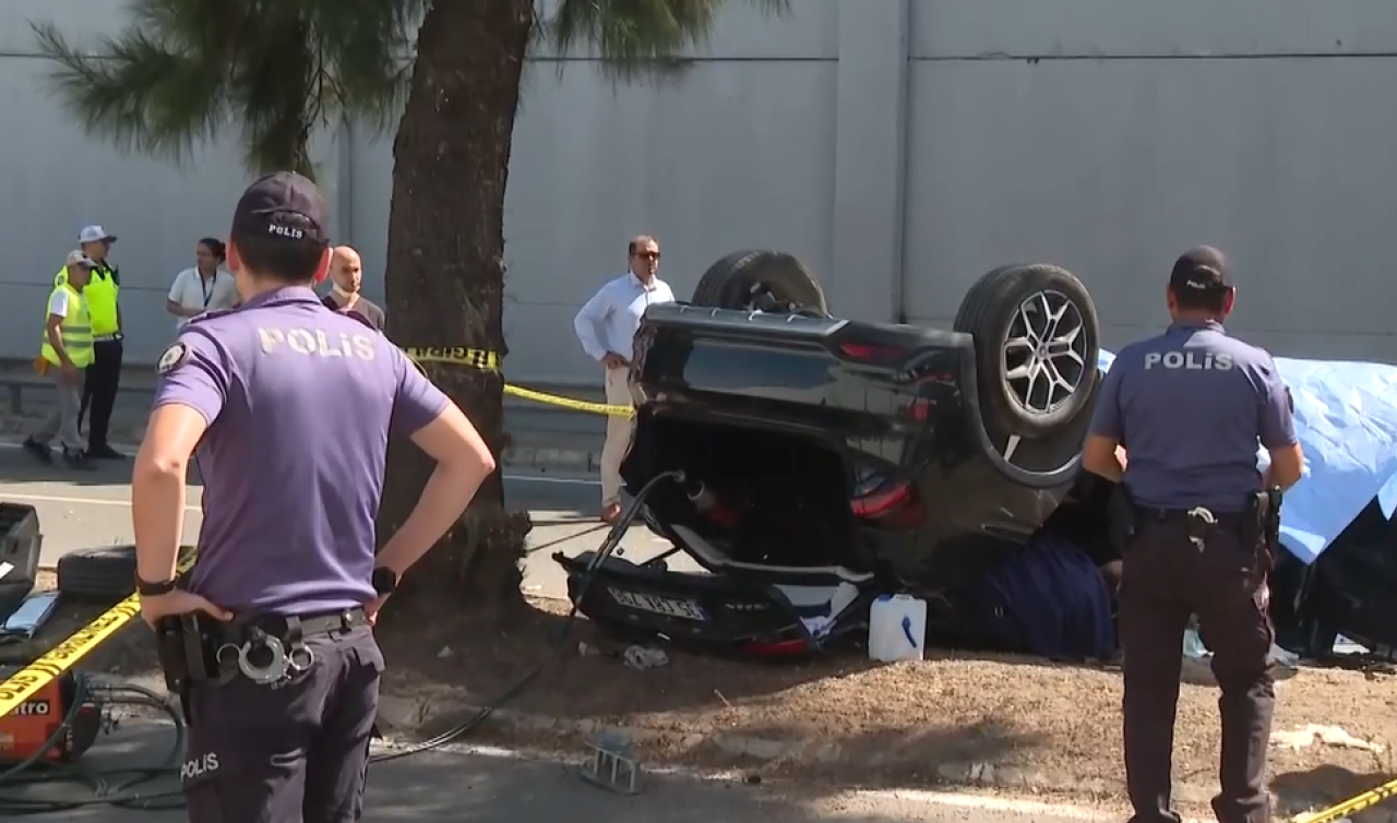 İzmir’de feci kaza! Otomobil alt geçide düştü