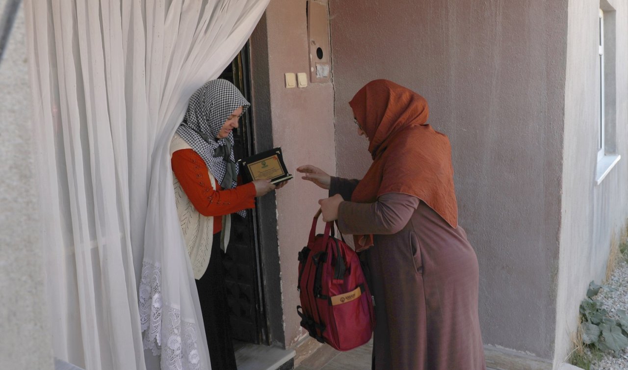 Yeni doğan bebeklerin ilk hediyesi Karatay’dan!