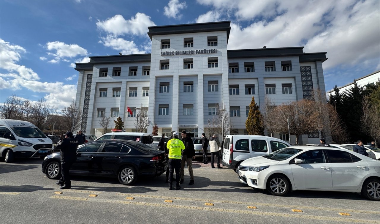 Yer Konya! Önce öğretim görevlisini sonra kendini vurdu! 