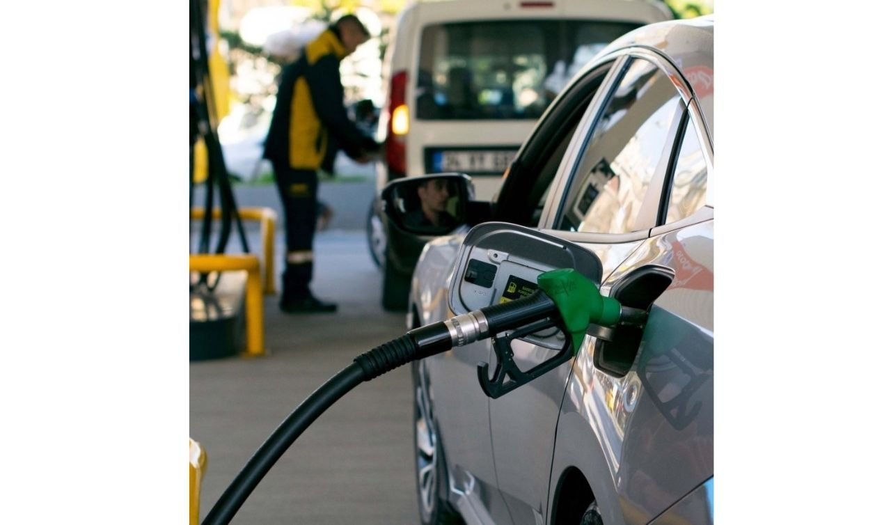 Motorine yeni zam kapıda: Litre fiyatı 50 TL’yi görecek!