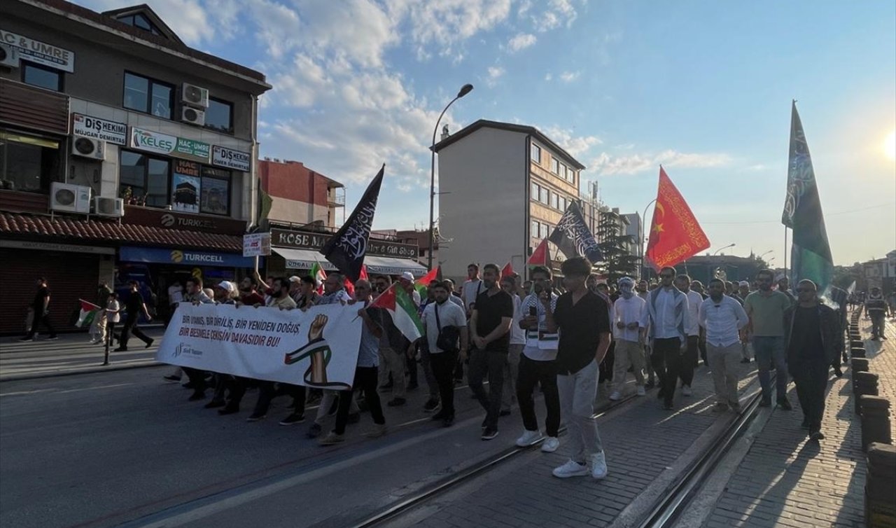 Konya’da Gazze’ye destek yürüyüşü yapıldı