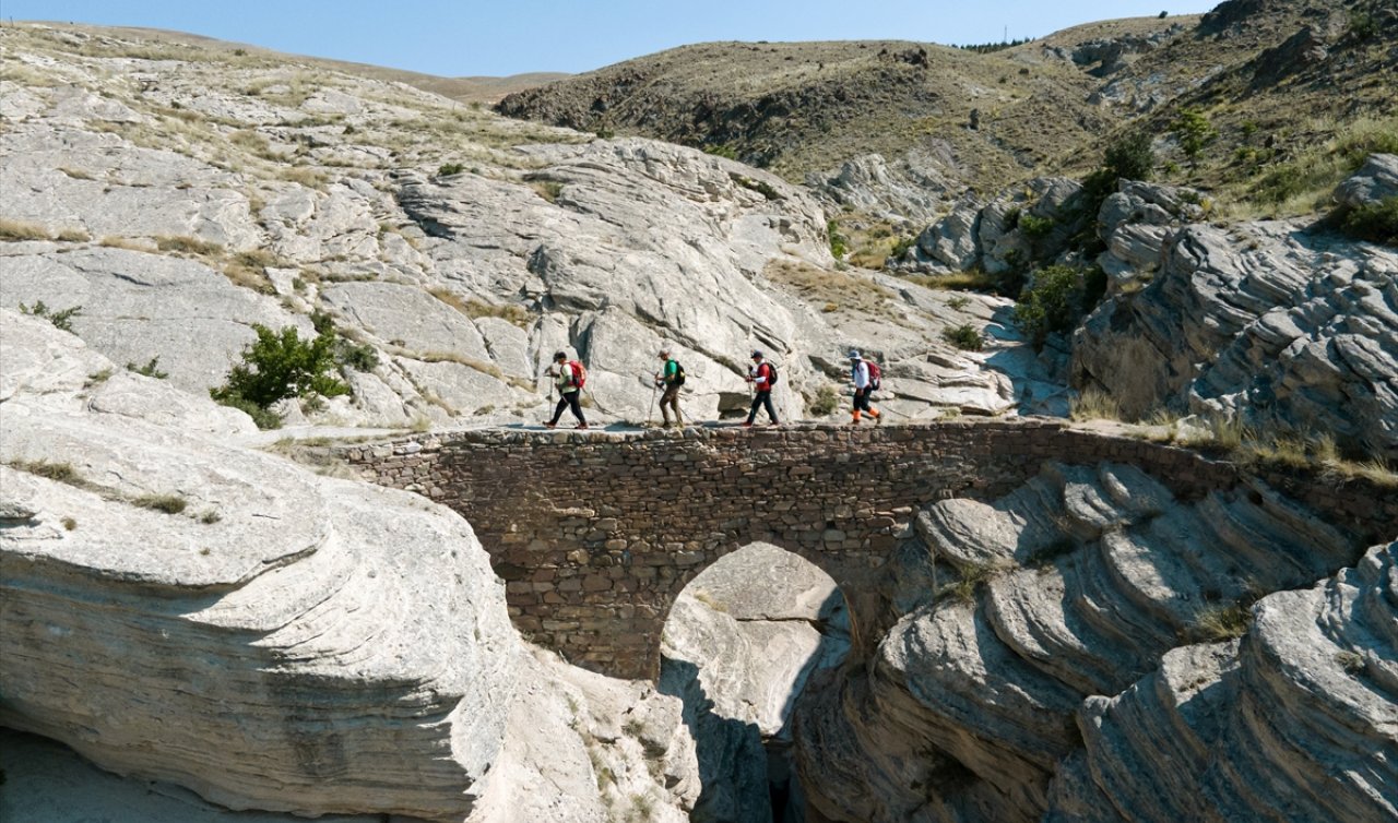 Konya’da  5 bin yıllık Şeytan Köprüsü Doğa Tutkunlarının uğrak noktası!