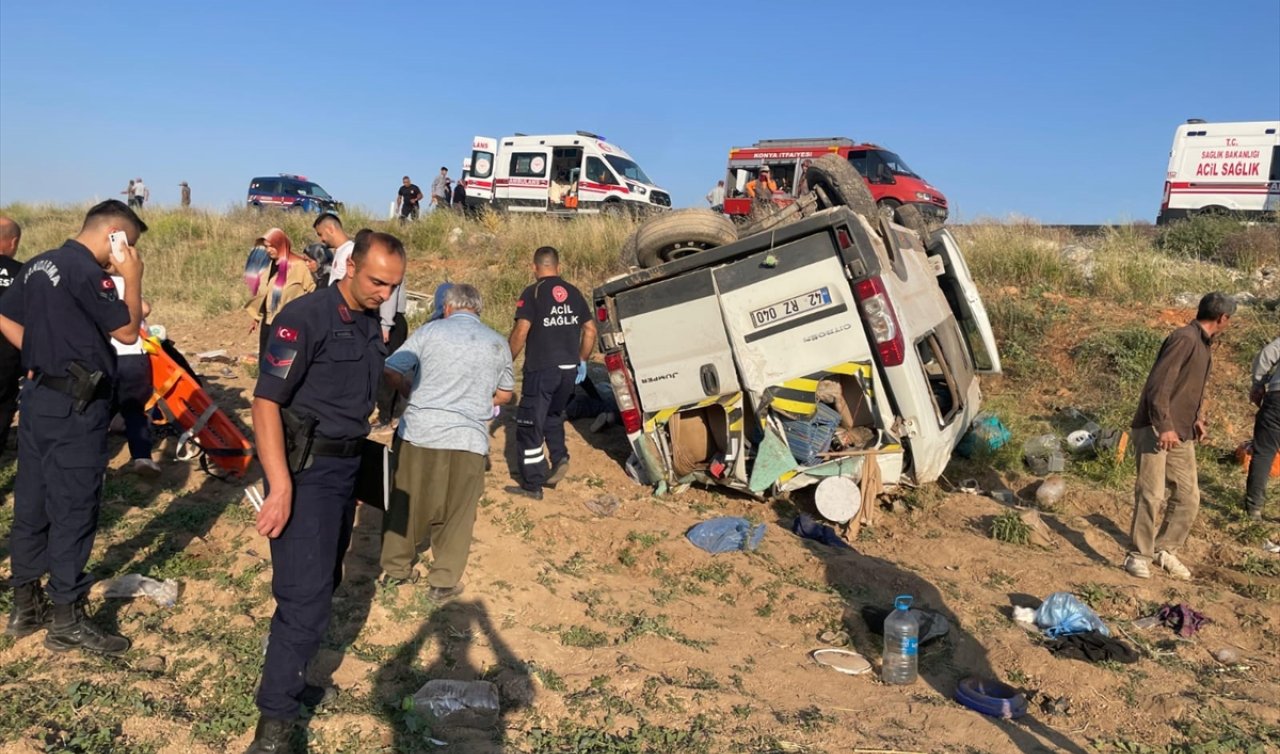 Konya’da tarım işçilerini taşıyan minibüs devrildi, 15 kişi yaralandı