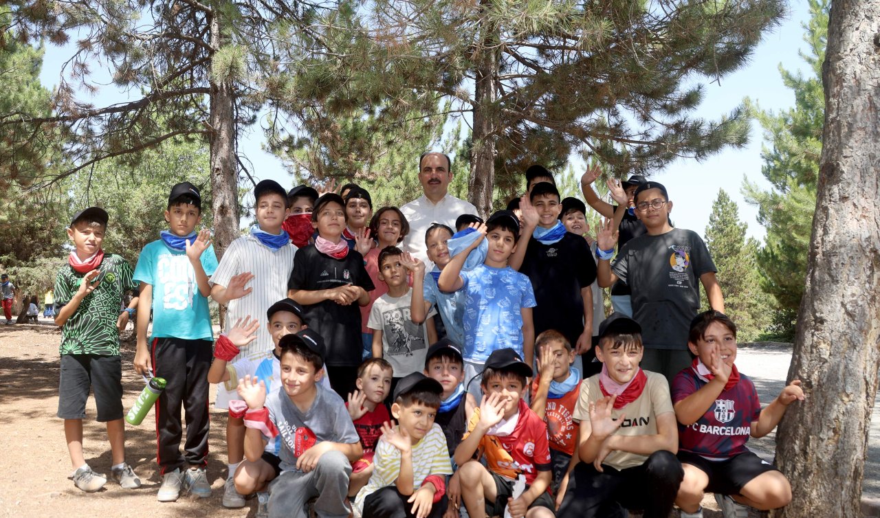 Başkan Altay 55 bin öğrenciyi ağırlayacak genç komek oyun kampı’nda çocukların coşkusuna ortak oldu