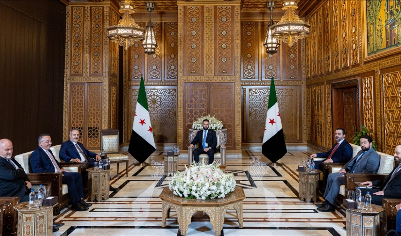  Türkiye-Suriye ilişkilerinde yeni dönem: Hakan Fidan Şam’da!