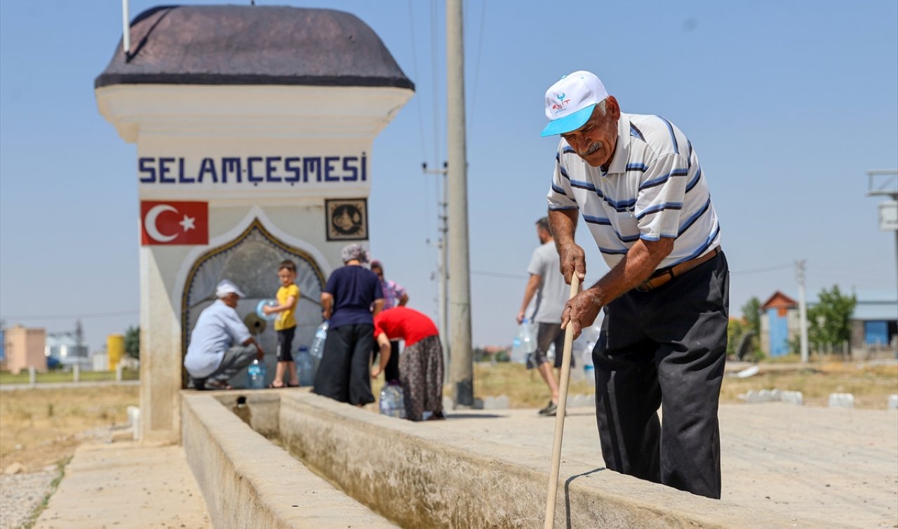 Konya’da 68 yaşındaki usta terkedilen çeşmeleri osmanlı mimarisiyle ayağa kaldırıyor