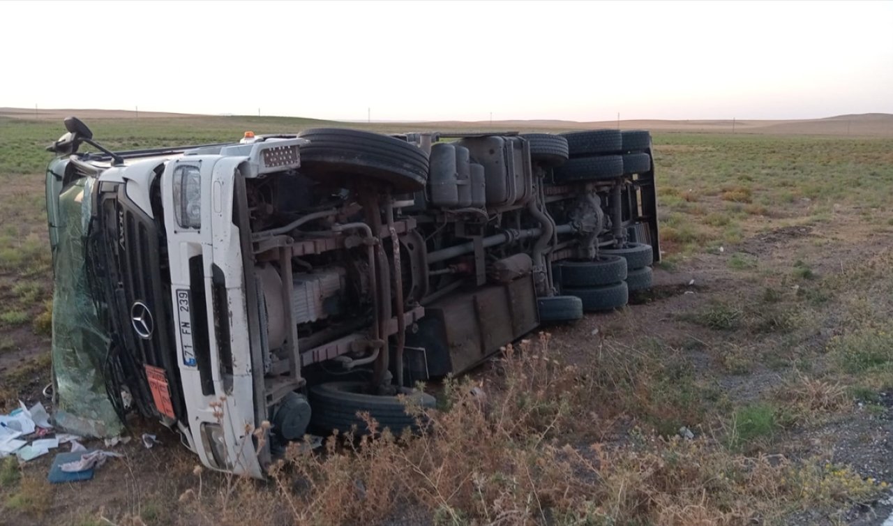  Konya’da akaryakıt yüklü tanker devrildi! 