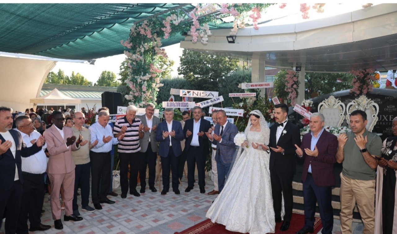 Konya protokolü Çimen ve Şahin ailelerinin düğününde buluştu